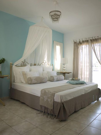 Bedroom 2, SunVillage Boutique Hotel, Crete