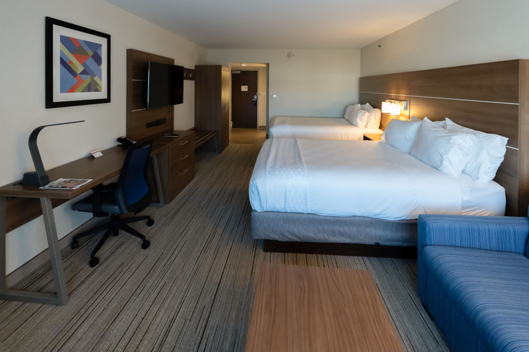 Bedroom 5, Holiday Inn Express BOSTON by IHG, Boston