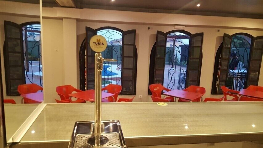 Others 5, Hostal Castellverd, Castellón
