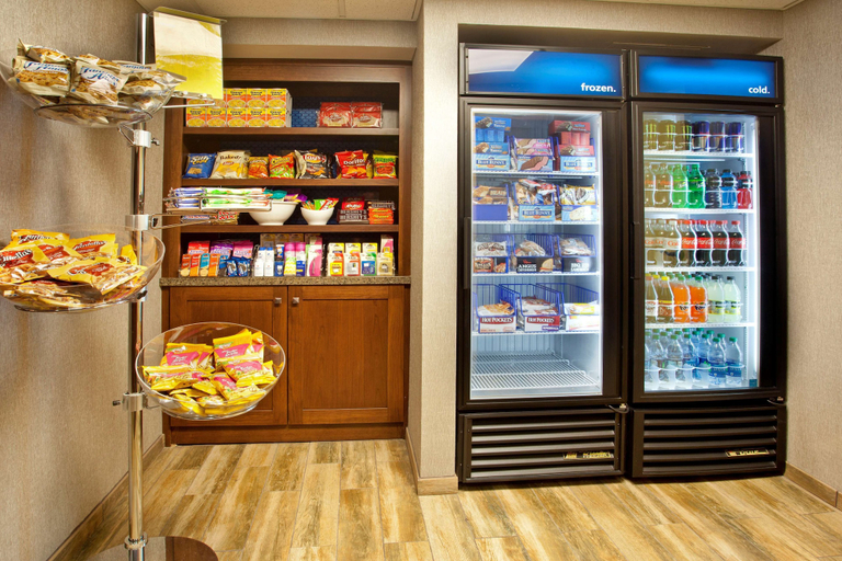 Food & Drinks 5, Hampton Inn & Suites El Paso-Airport, El Paso