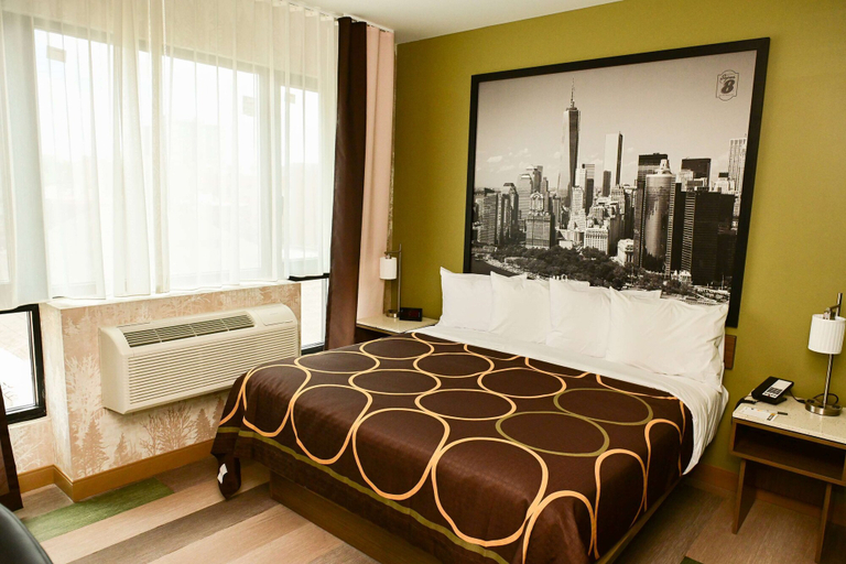 Bedroom 3, Super 8 by Wyndham Bronx Near Botanical Garden, New York