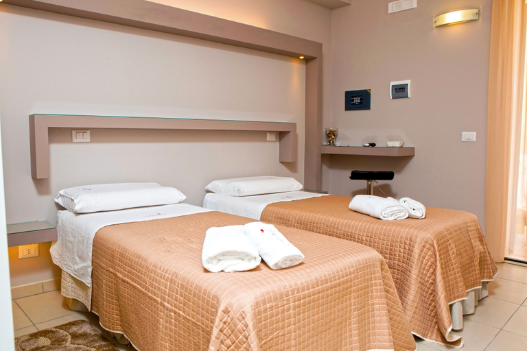 Bedroom 2, Morfeo Luxury Rooms, Ragusa