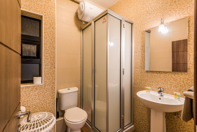 Bathroom, Seashells 2 bedroom Apartment with sunny terrace with stunning panoramic sea views by Getaways Malta, Saint Paul's Bay