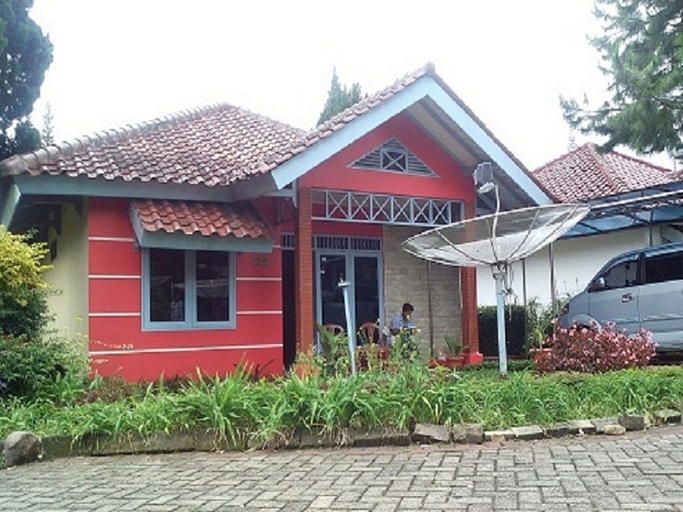 Exterior & Views 2, Villa Kota Bunga Cosmos, Bogor