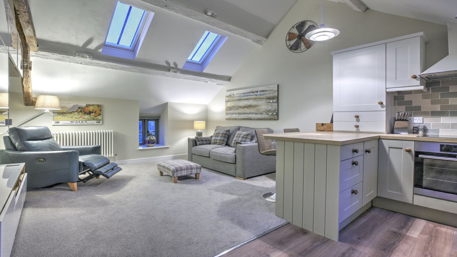 Others 5, The Snug - Llyn Peninsula, Gwynedd