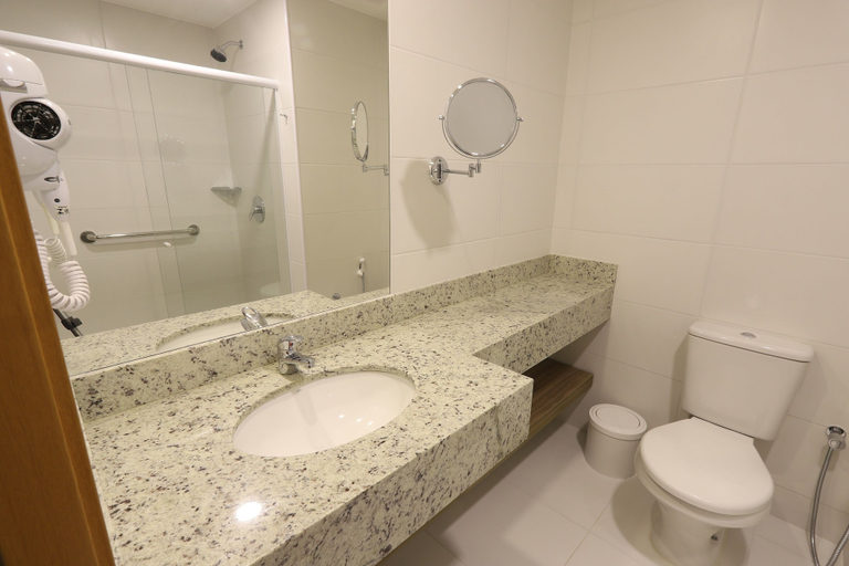 Bathroom 5, Promenade Soho Campos dos Goytacazes, Campos
