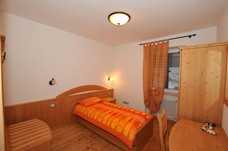 Bedroom 2, Agritur Le Pergolette, Trento