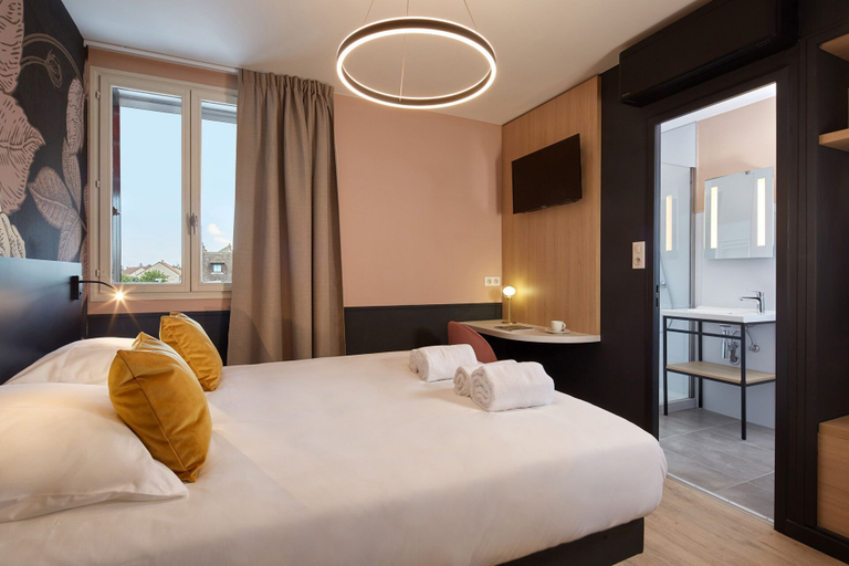 Bedroom 3, Maison Cabotte, Côte-d'Or