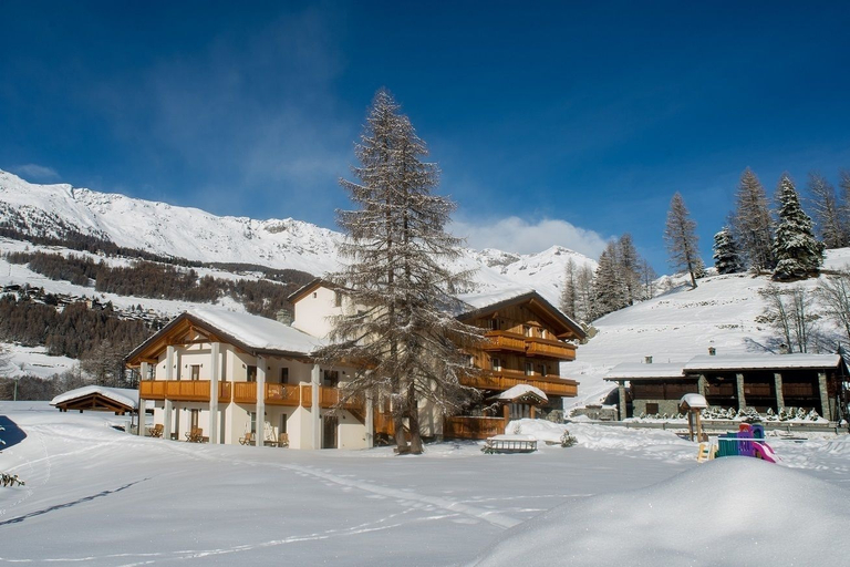 Exterior & Views 2, Albergo Punta Zerbion, Aosta