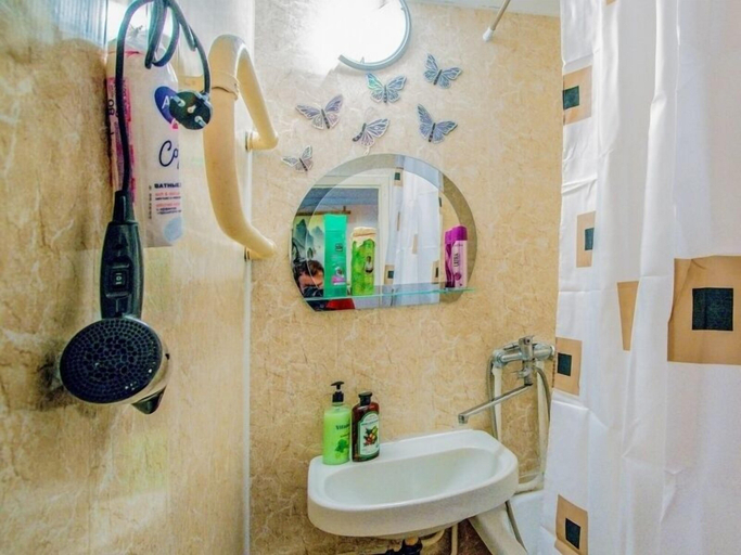 Bathroom 4, Apartment - Generala Tyuleneva 35, Leninskiy rayon