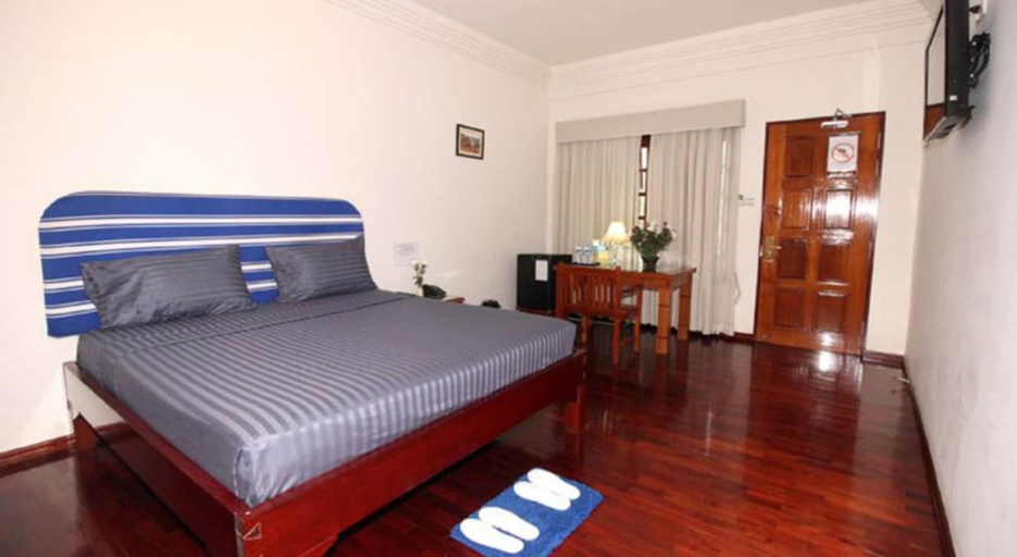 Bedroom 4, Myanmar Life Hotel, Yangon