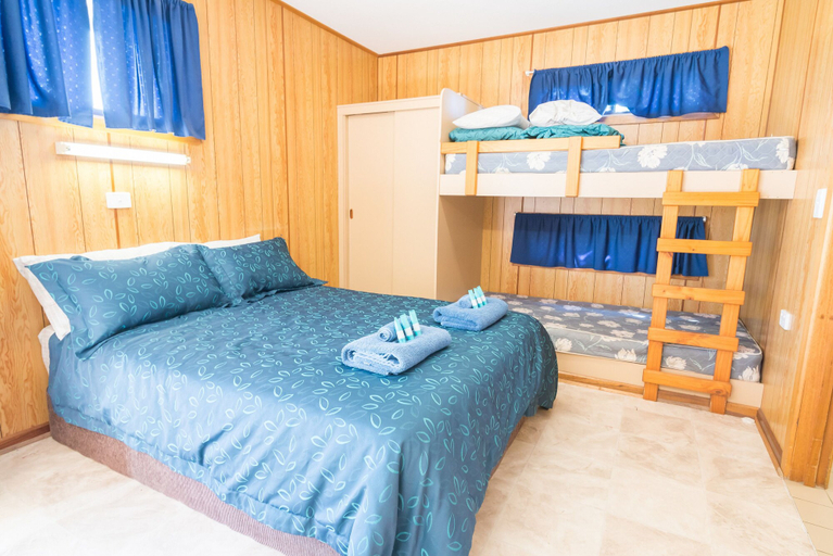 Bedroom 3, Edithburgh Caravan Park, Yorke Peninsula - South