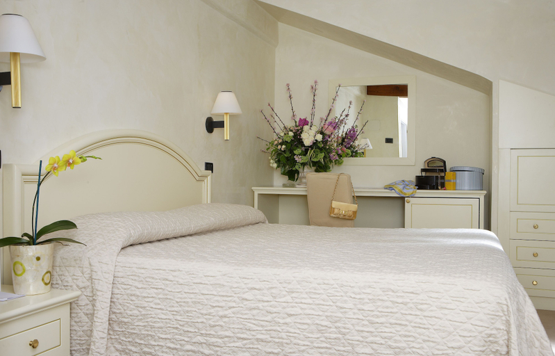 Bedroom 3, Carlton Capri Hotel, Venezia