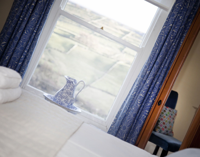 Bedroom 2, The Punch Bowl Inn, North Yorkshire