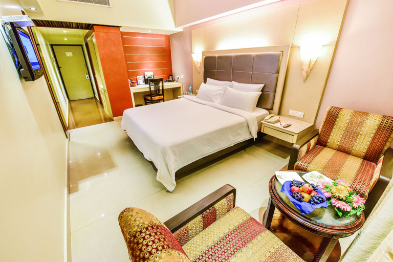 Bedroom 2, Hotel Swosti Grand, Khordha