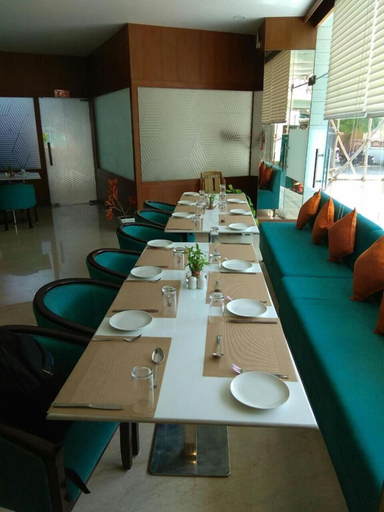 Food & Drinks 5, Avins Beacon, Udaipur