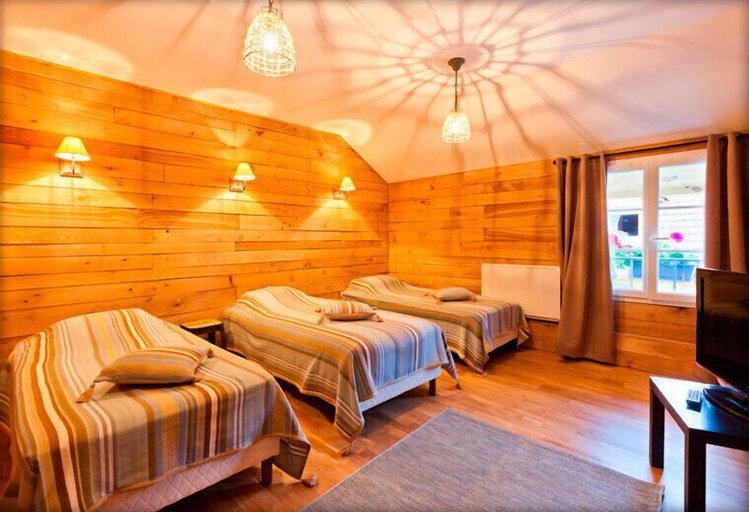 Bedroom 2, Clos de la Gourmandière, Jura