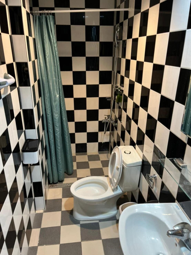 Bathroom 4, Lucky House, New Taipei City
