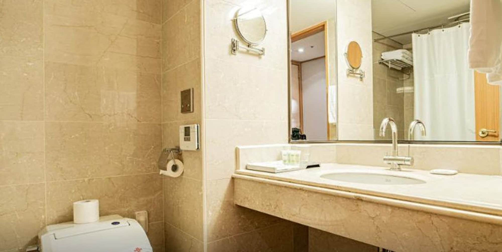 Bathroom 4, Hotel Geumosan, Gumi
