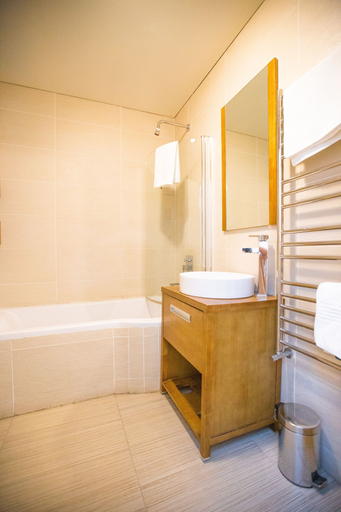 Bathroom 3, Inn Green at The Lofts, Gert Sibande