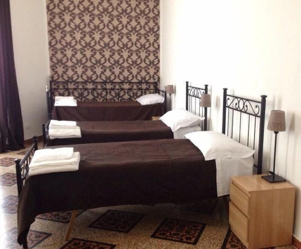 Bedroom 5, Castello Maggiore, Rome