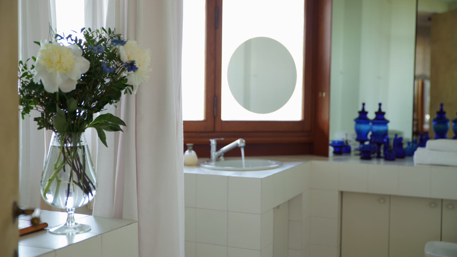 Bathroom 3, Antico Castello Marignolle, Florence