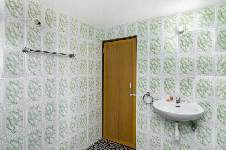 Bathroom 4, GuestHouser 2 BHK Apartment 92c1, North Goa