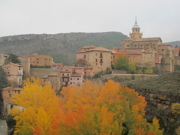 Exterior & Views 2, Hostal los Palacios, Teruel
