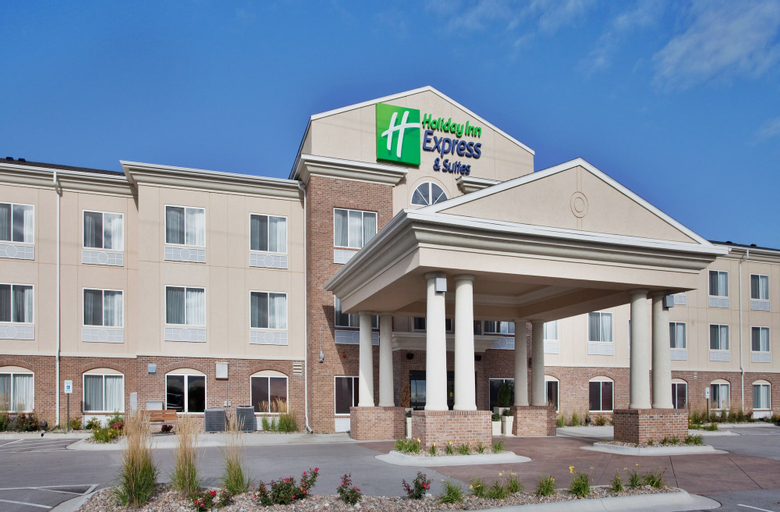 Exterior & Views 5, Holiday Inn Express & Suites CHERRY HILLS, Douglas