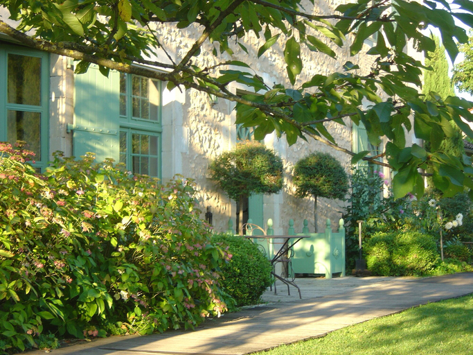 Exterior & Views 2, Hôtel Restaurant Les Orangeries, Vienne