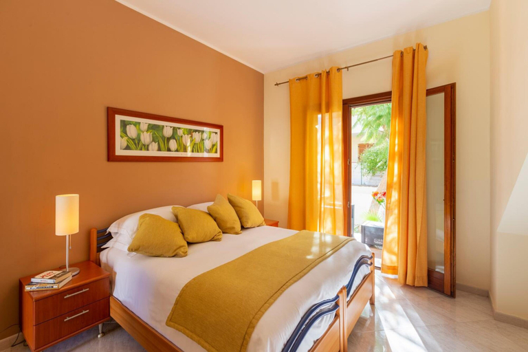 Bedroom 4, Residence Smeraldo, Trapani