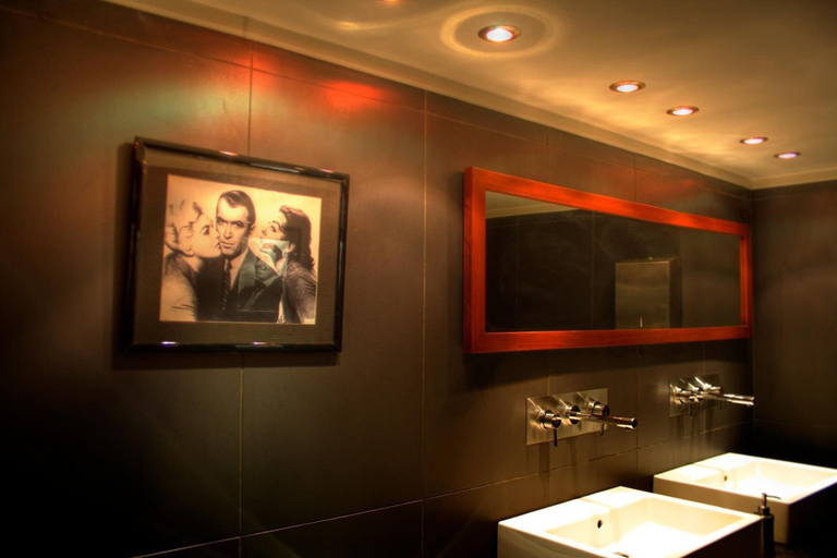 Bathroom 4, Plaza Hotel, Beirut