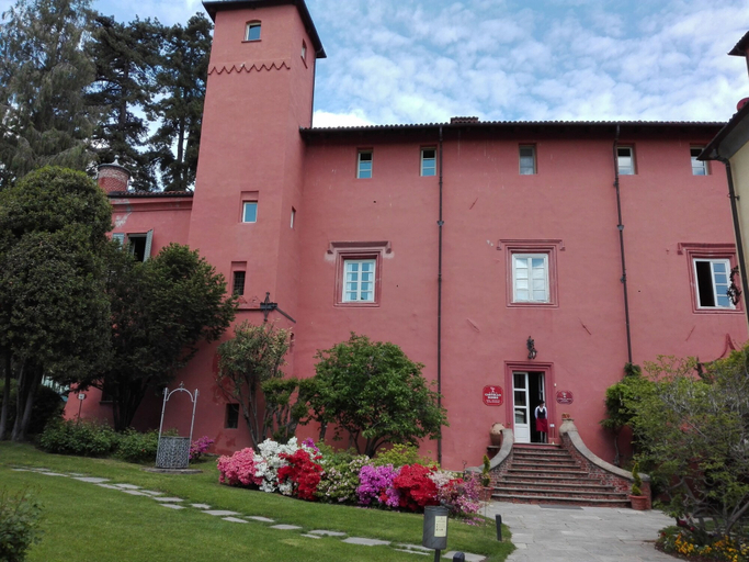 Exterior & Views 2, Castello Rosso, Cuneo