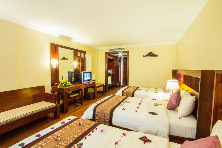 Bedroom 3, Royal Empire Hotel, Siem Reap