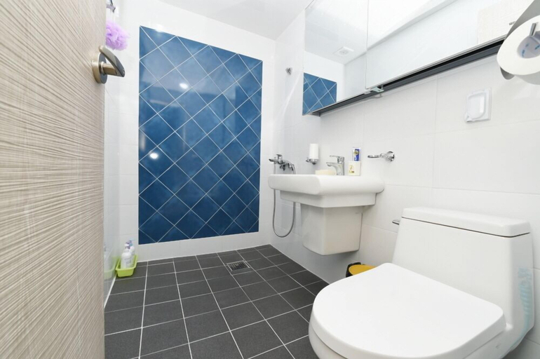 Bathroom 3, Seorabeol Togi Tourist Pension, Gyeongju