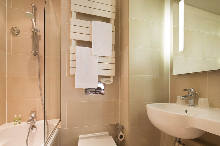 Bathroom 5, Hotel Pavillon Bastille, Paris