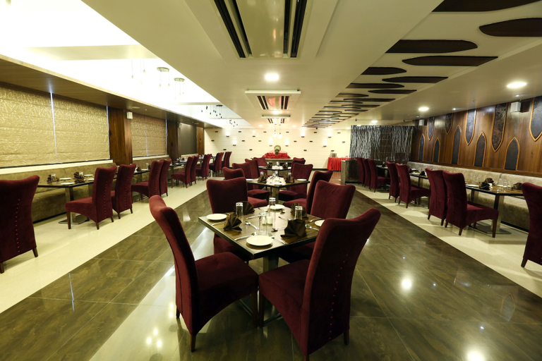 Food & Drinks 3, Hotel Ivy, Raipur