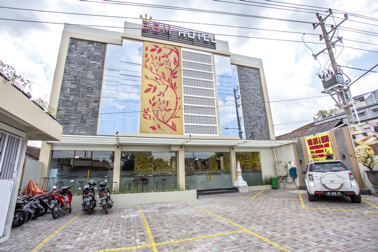 Exterior & Views 2, RedDoorz Plus @ Jalan Kaliurang, Sleman