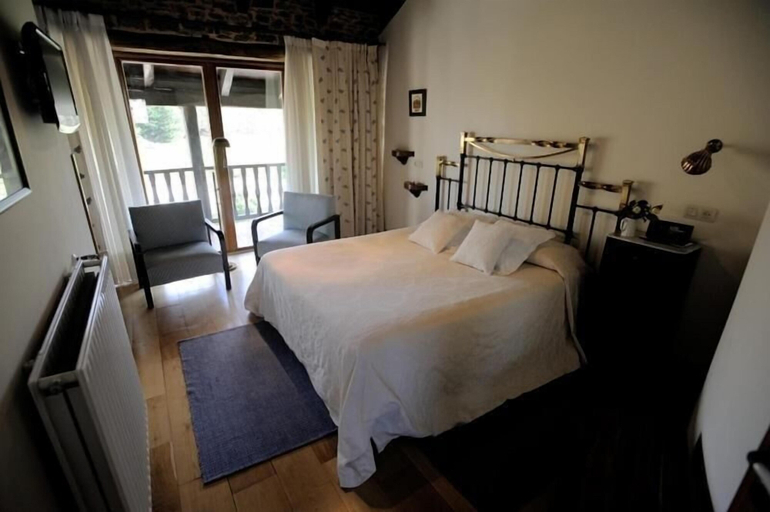Bedroom 3, Hotel Rural Casa Peleyón, Asturias