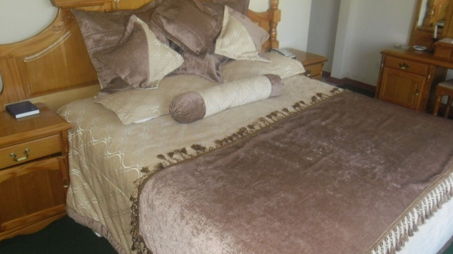 Bedroom 3, Cut Hotel, Makonde