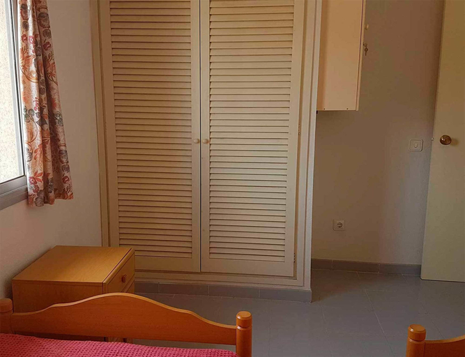Bedroom 2, Inmo Estartit Apto. Argonavis B12A, Girona