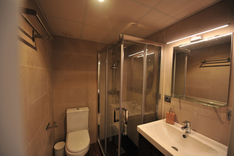 Bathroom 3, Apartamento Brisas Playa Tres Baños, Cádiz