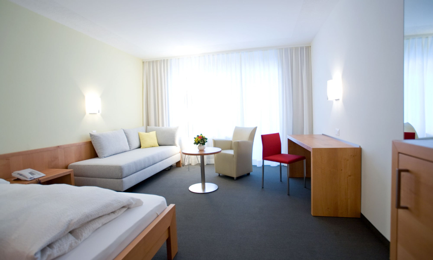 Bedroom 4, Bad Ramsach Quellhotel, Sissach