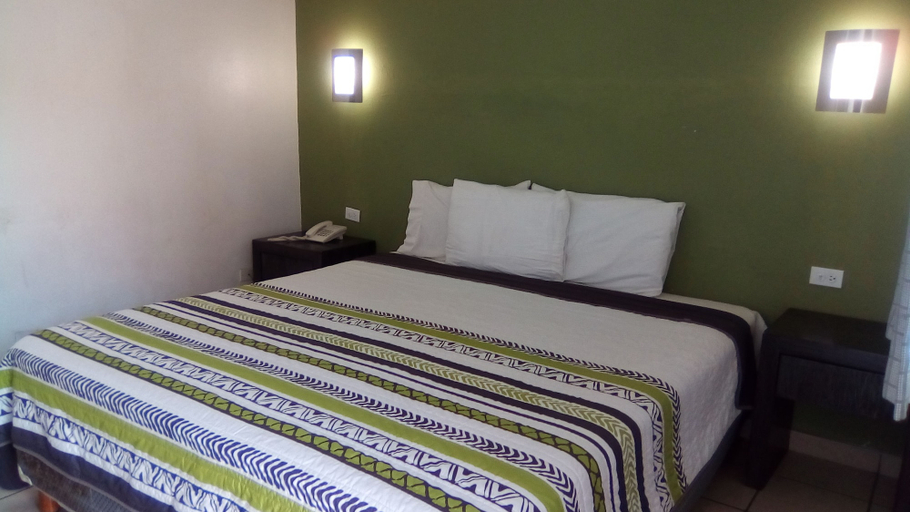Bedroom 5, Hotel Villa Del Sol, Mexicali