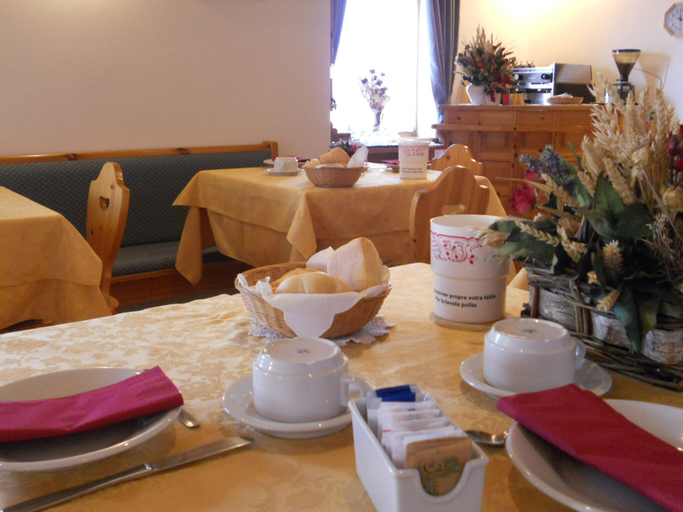 Food & Drinks 5, Garni Manuela, Trento