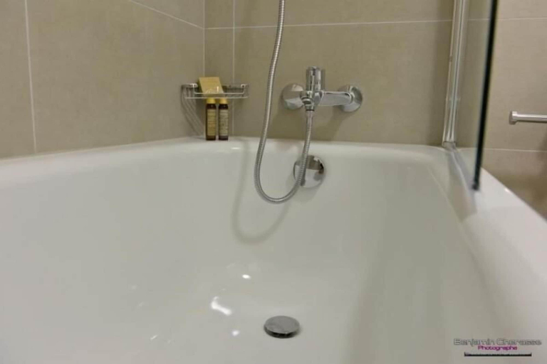 Bathroom 3, Apparthotel Privilodges Carré de Jaude, Puy-de-Dôme