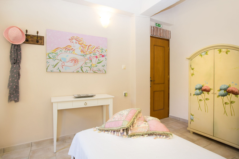 Bedroom 5, Villa Dafni, Crete