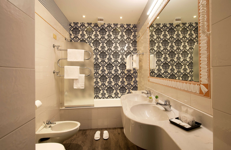 Bathroom 4, De La Pace, Sure Hotel Collection by Best Western, Florence