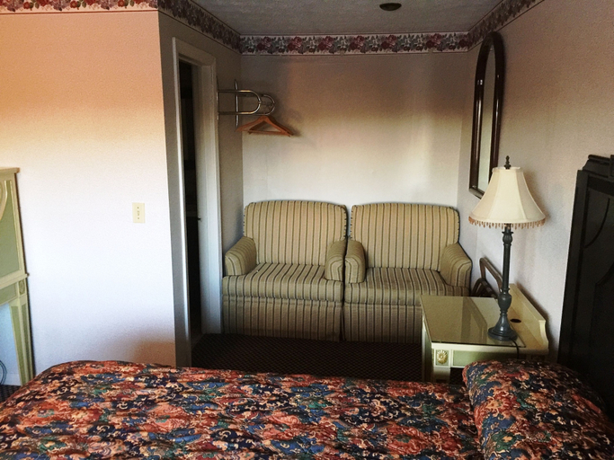 Others 4, Budget Inn North Stonington, New London