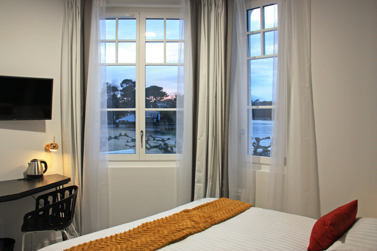Bedroom 2, Hôtel du Parc, Landes